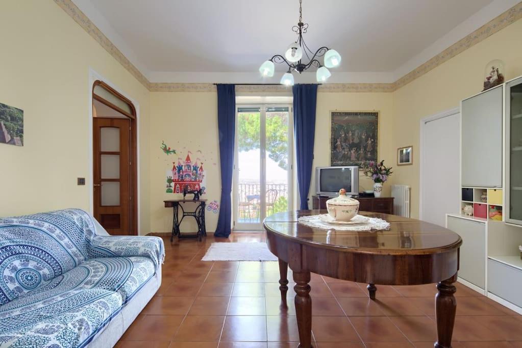 Casa Panoramica Apartment Castellammare di Stabia Exterior foto