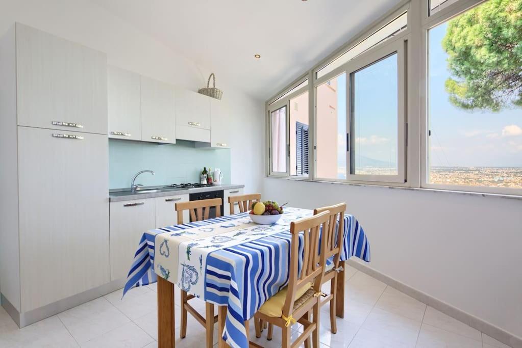 Casa Panoramica Apartment Castellammare di Stabia Exterior foto