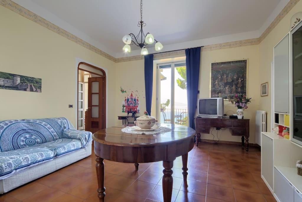 Casa Panoramica Apartment Castellammare di Stabia Exterior foto
