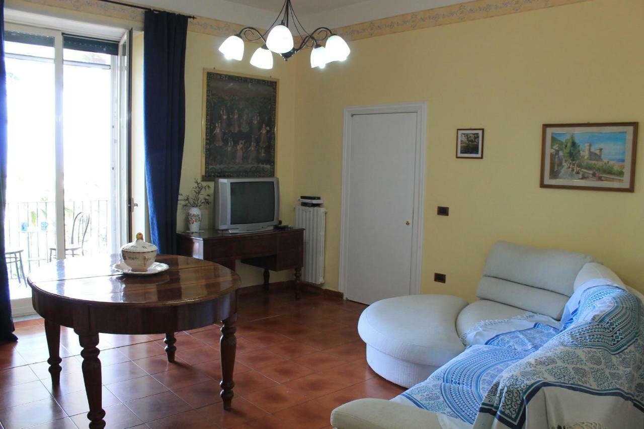 Casa Panoramica Apartment Castellammare di Stabia Exterior foto